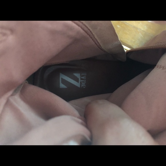 EUC mauve heeled booties - Picture 4 of 4